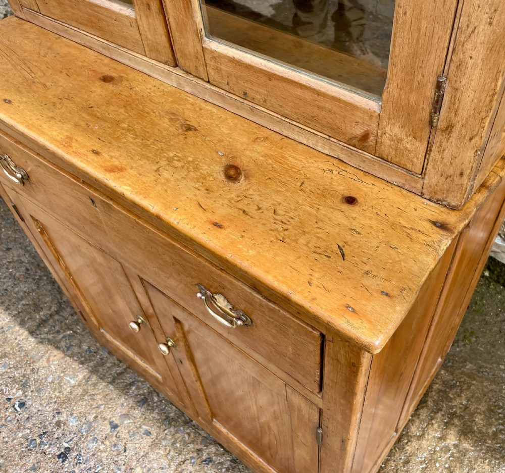 Small Antique Pine Dresser View XII