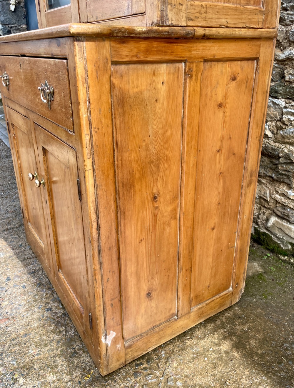 Small Antique Pine Dresser View XIII