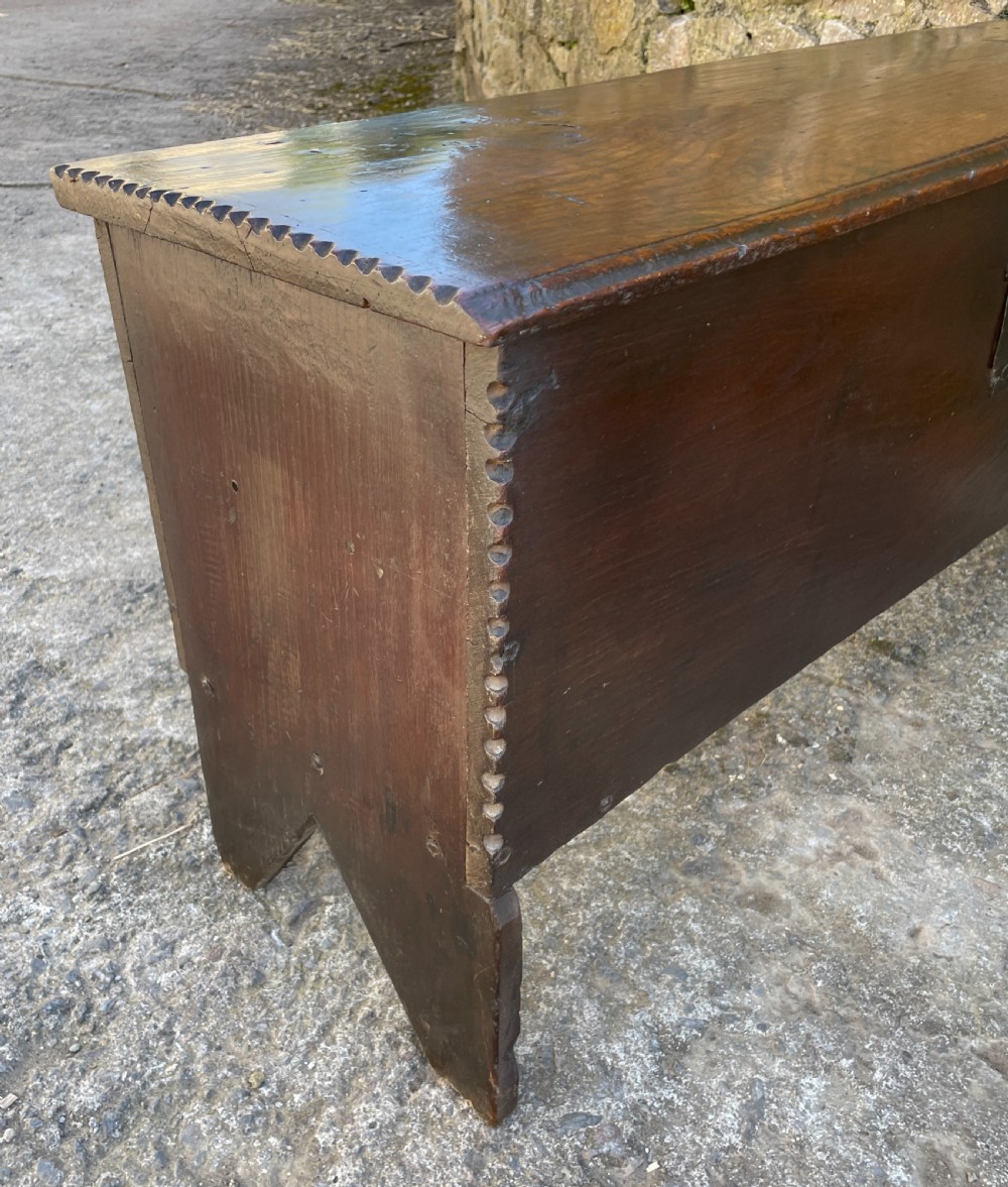 18th Century Planked Oak Coffer View XXI