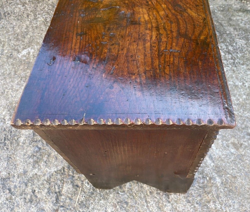 18th Century Planked Oak Coffer View XXII