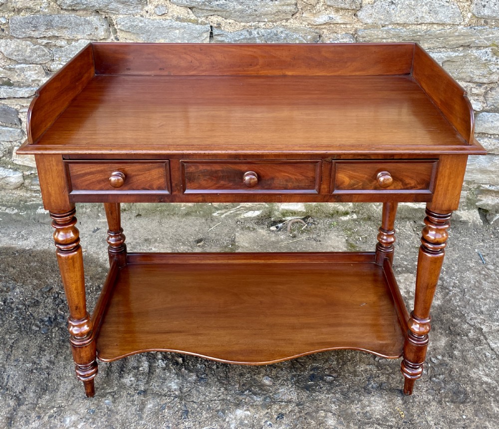 Victorian Mahogany Washstand