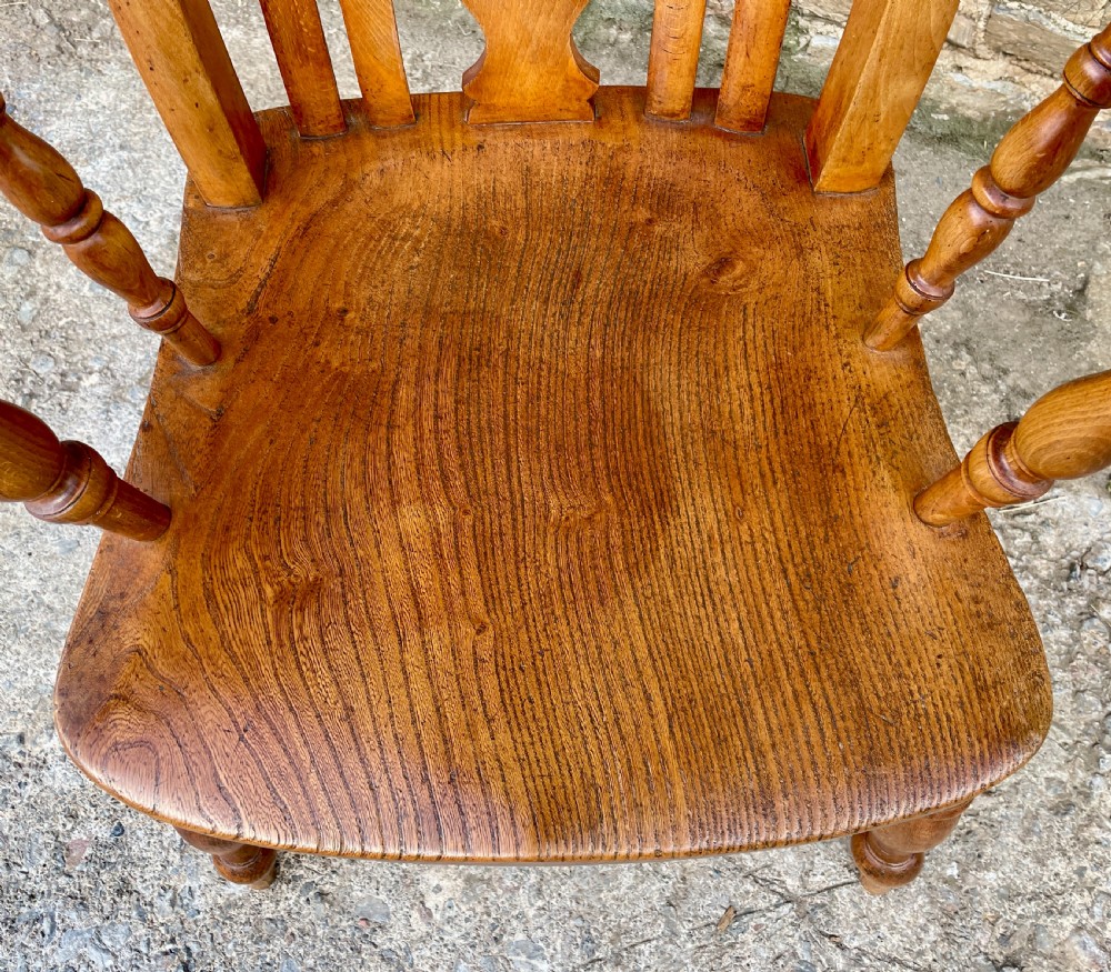 Antique Elm Lathe Back Farmhouse Chair View VIII