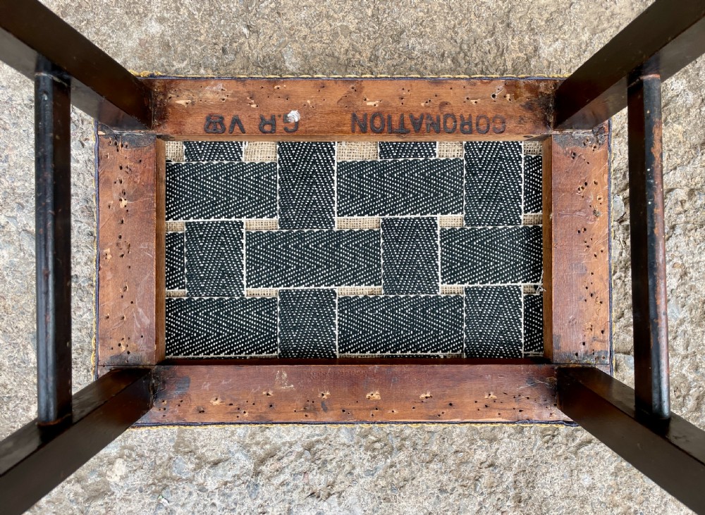 George V 1911 Coronation Stool View XVI