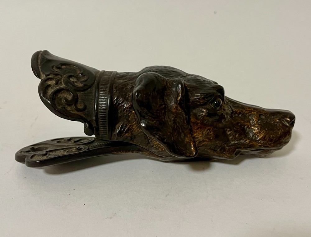 Antique Bronze Dog Letter Clip View VI