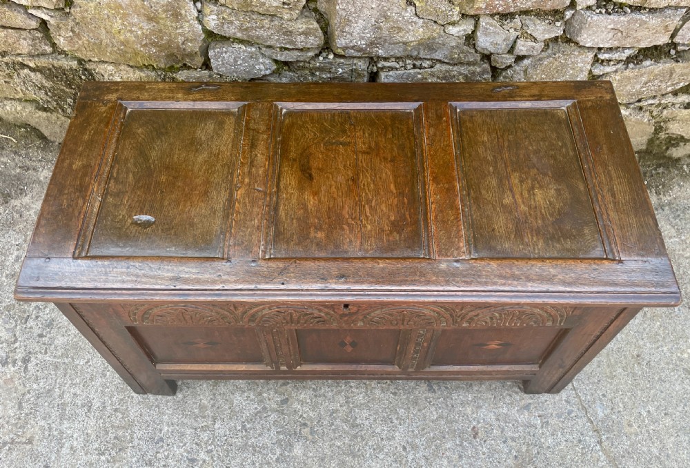 18th Century Oak Coffer View VIII