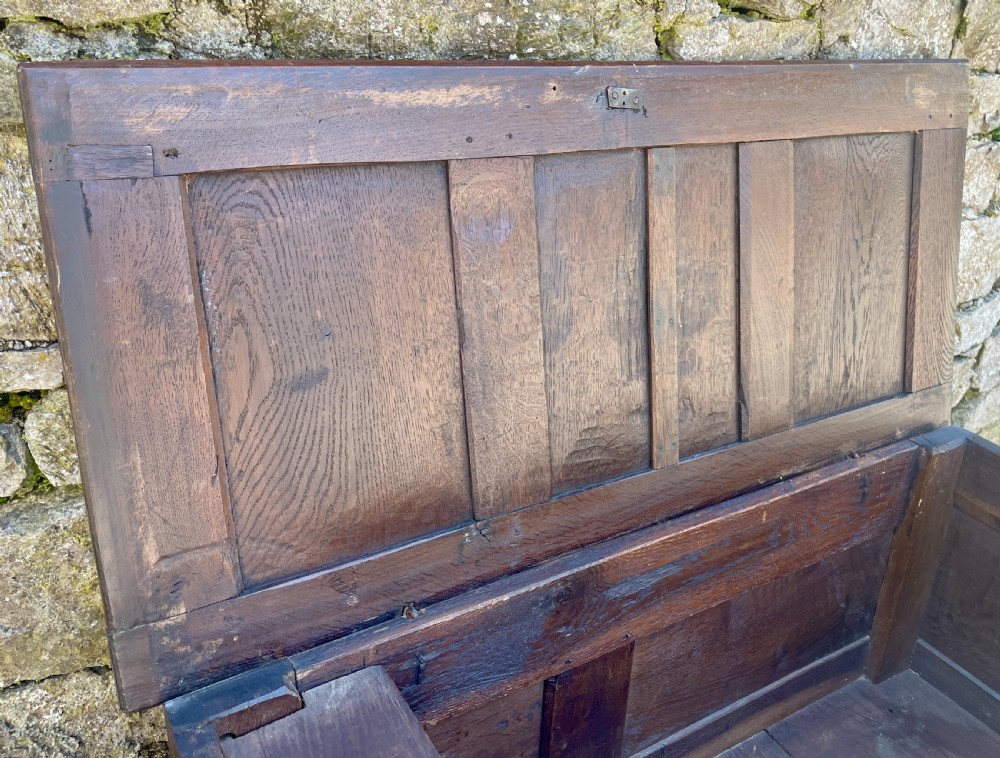 18th Century Oak Coffer View XI