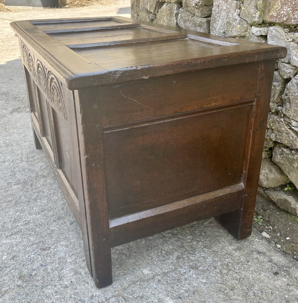 18th Century Oak Coffer View XIII