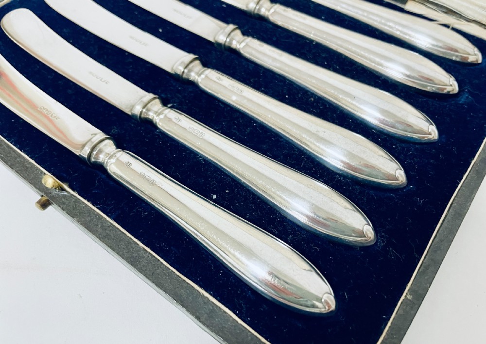 Set of Six Silver Handled Butter Knives View IV