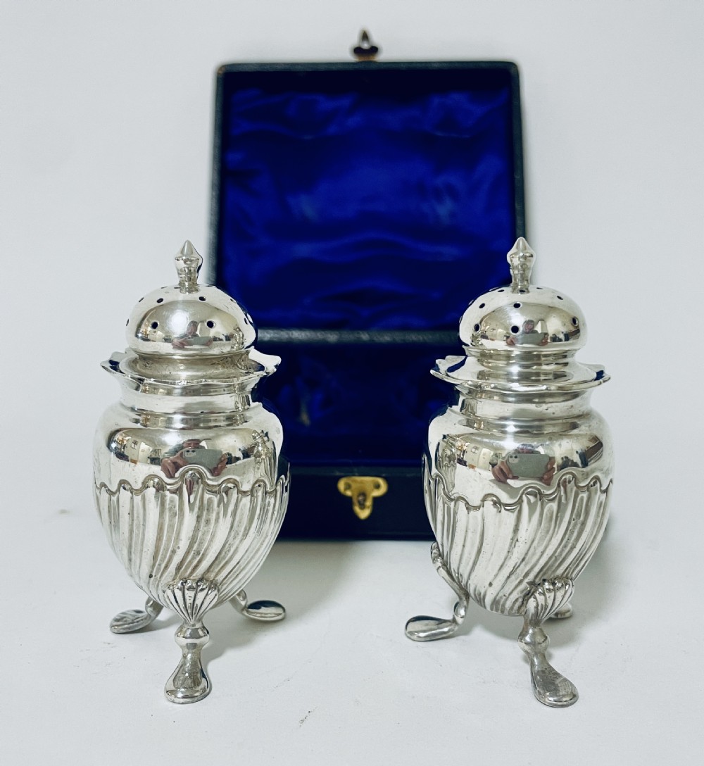 Pair of Victorian Silver Pepper Pots in Box View VII