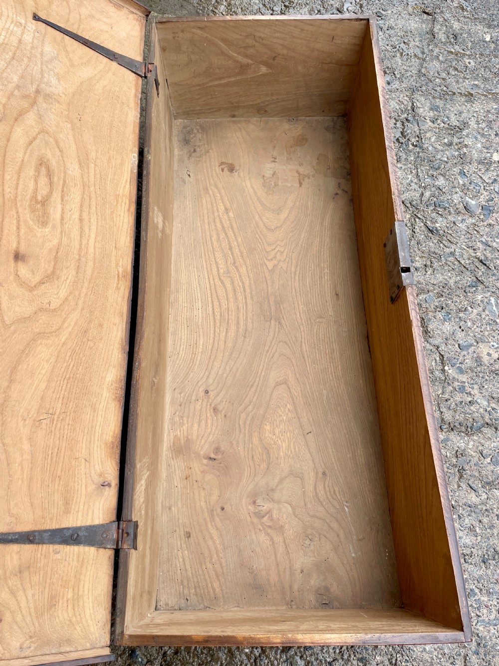 Georgian Elm Blanket Box View VII