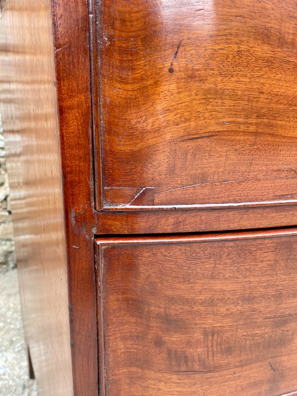 Georgian Mahogany Bow Fronted Wardrobe View XVII