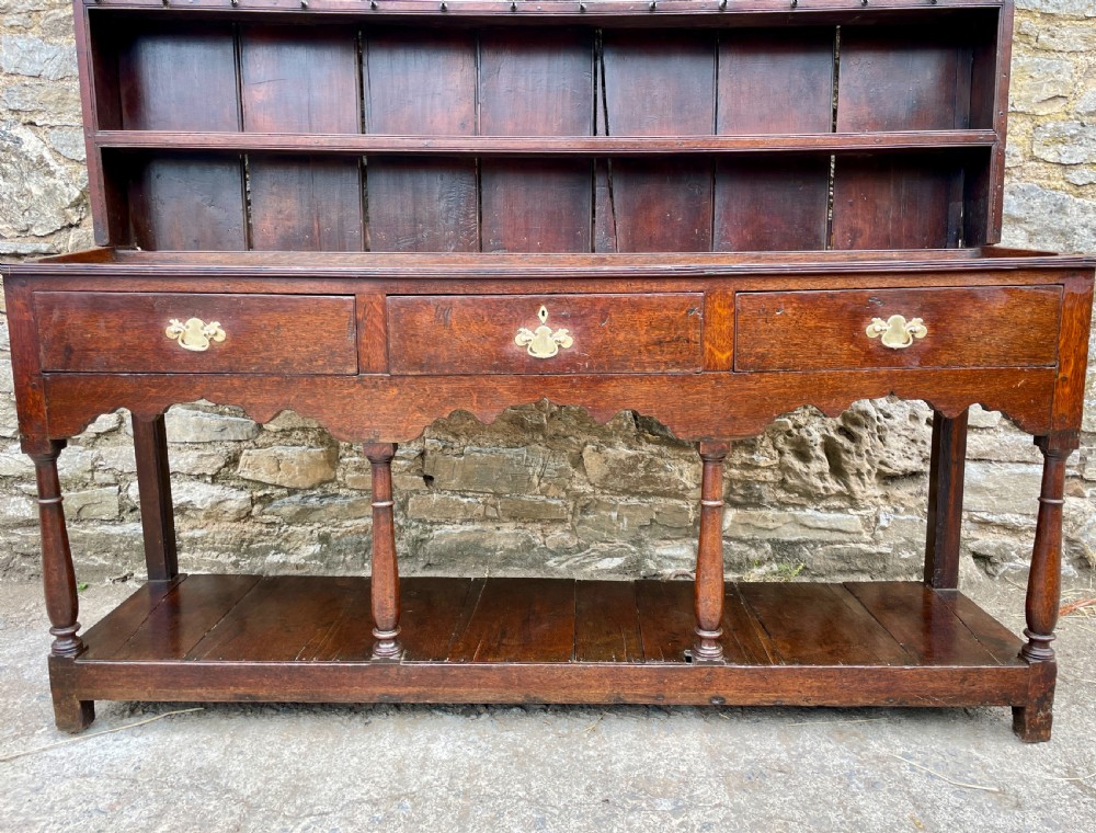 Georgian Oak Potboard Dresser View X