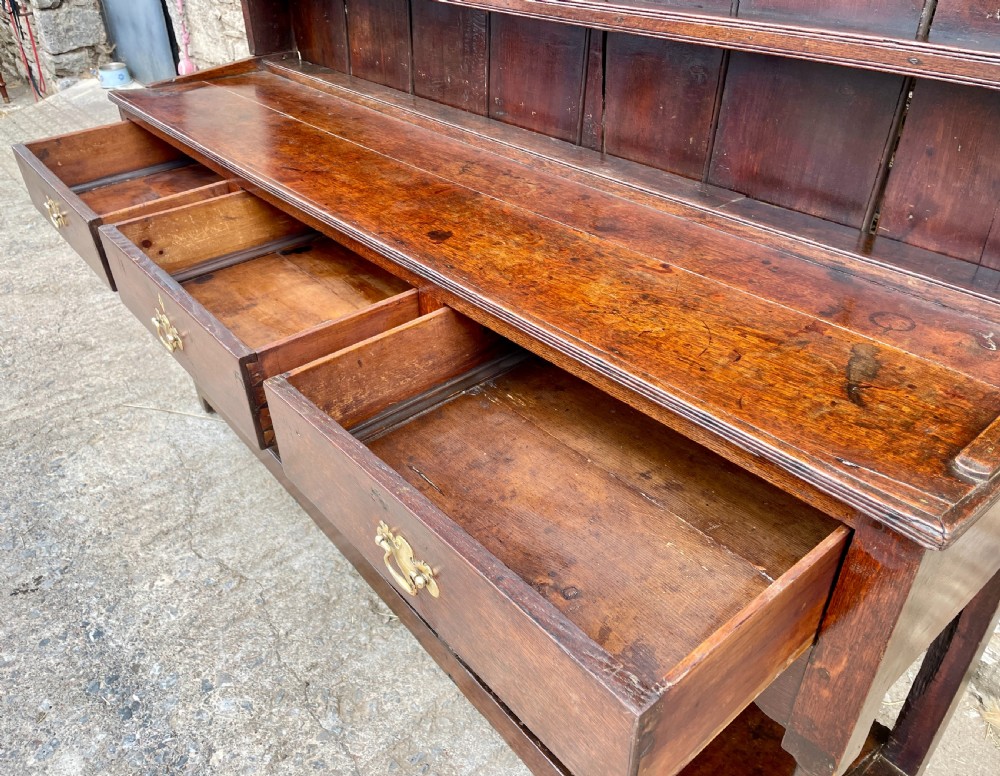 Georgian Oak Potboard Dresser View XIII