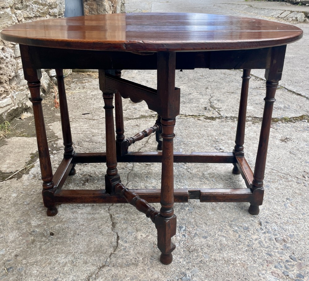 Small 18th Century Oak Gateleg Table View XI