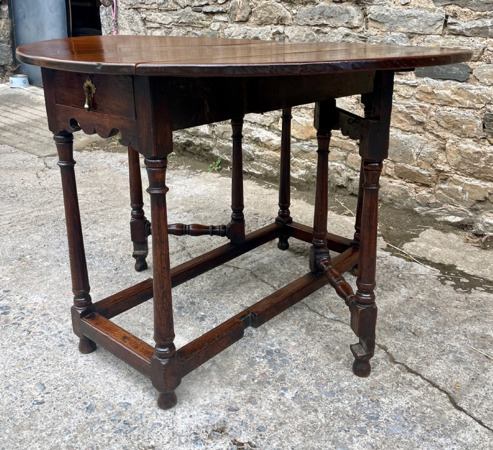 Small 18th Century Oak Gateleg Table View XII