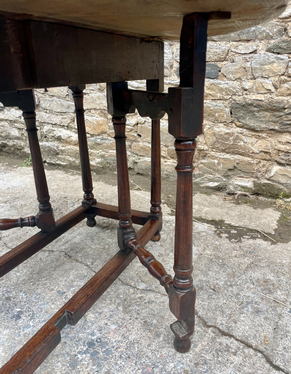 Small 18th Century Oak Gateleg Table View XIII