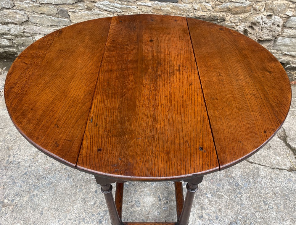 Small 18th Century Oak Gateleg Table View XV