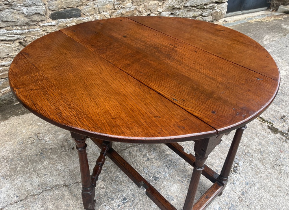 Small 18th Century Oak Gateleg Table View XVI
