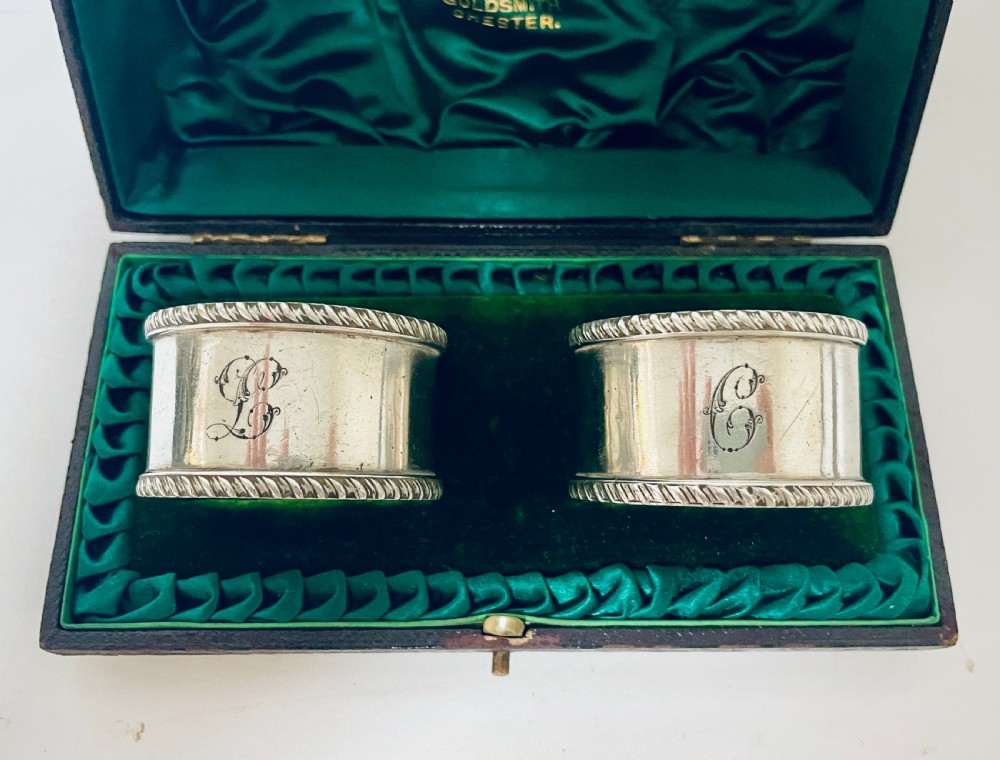 Pair of Victorian Silver Napkin Rings in Box View IV