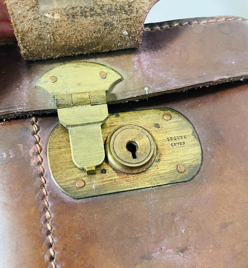 Antique Leather Leg of Mutton Gun Case View XI