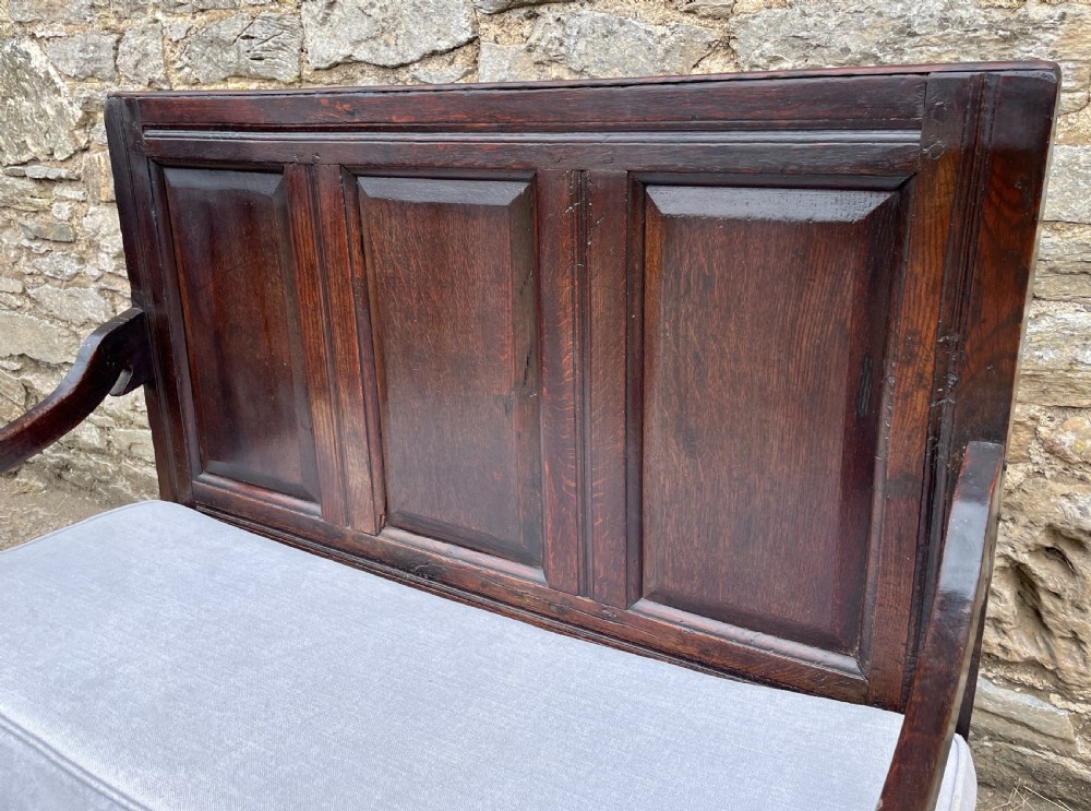 Early 18th Century Oak Settle View IV