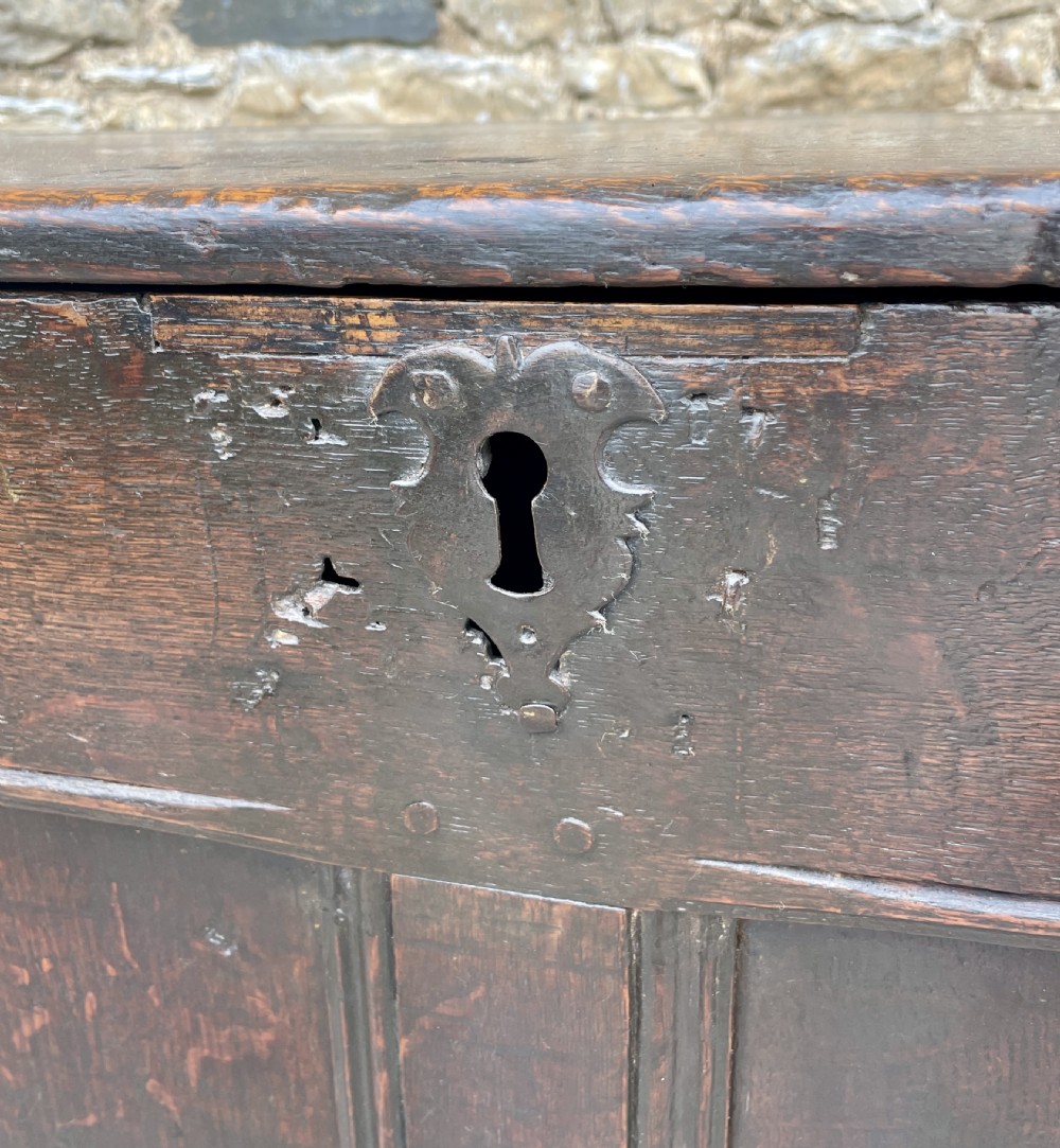 Small 18th Century Oak Coffer View IV
