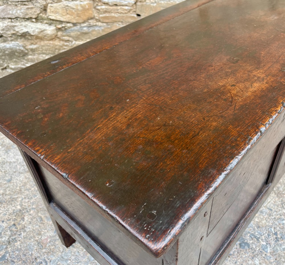 Small 18th Century Oak Coffer View VI