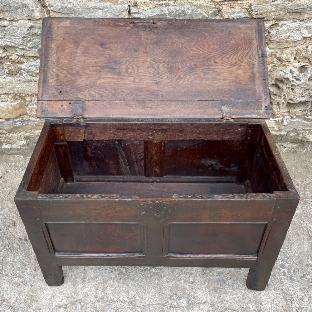 Small 18th Century Oak Coffer View IX