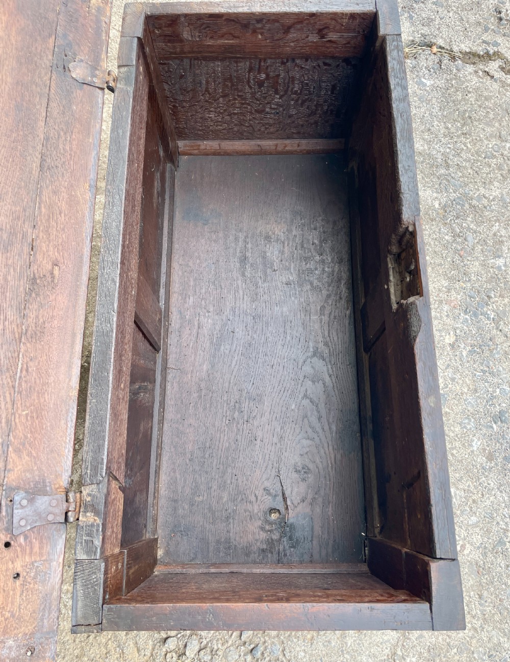Small 18th Century Oak Coffer View XI