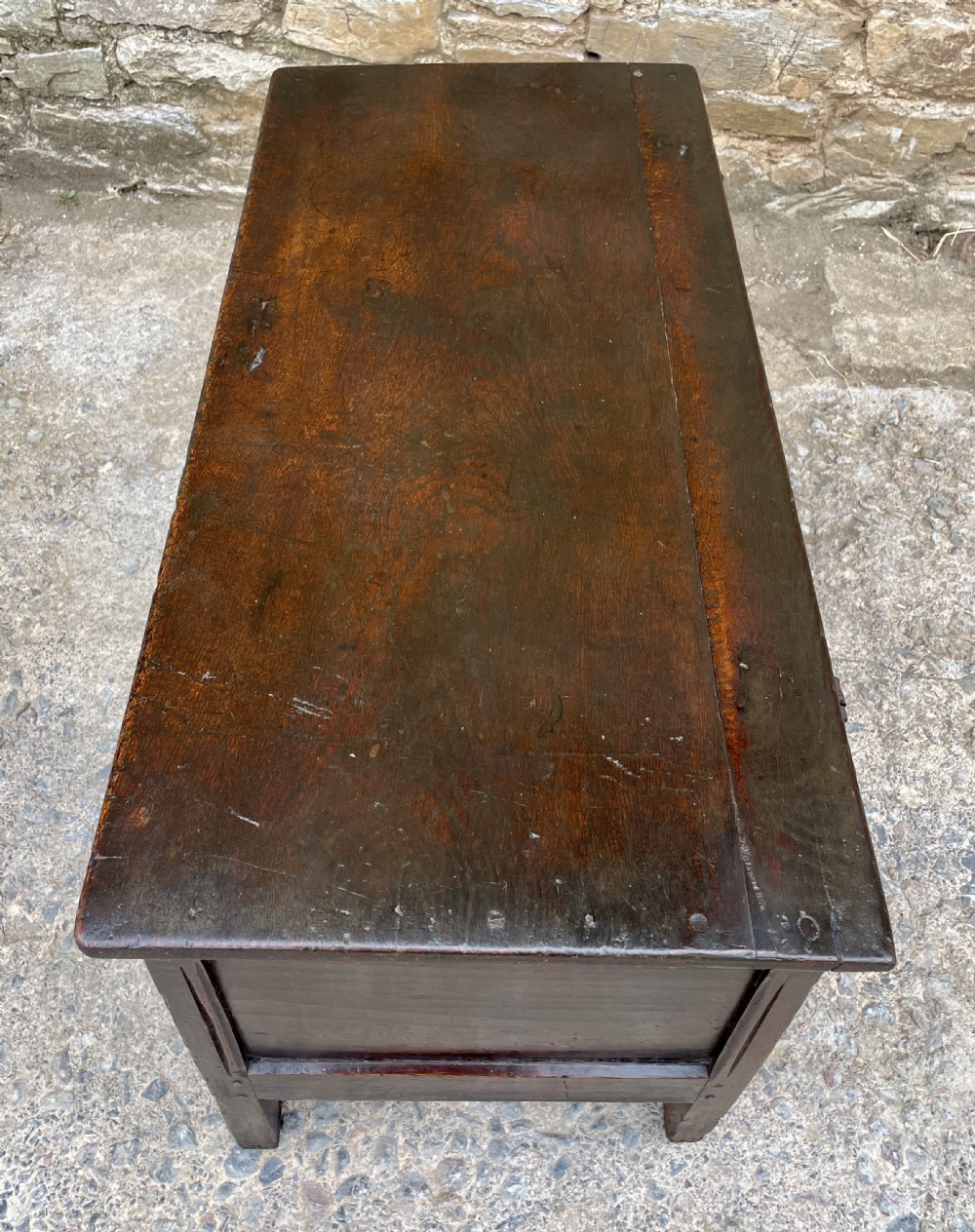 Small 18th Century Oak Coffer View XVII