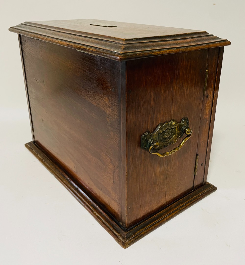 Edwardian Oak Smokers Cabinet with Imari Bowls View XI