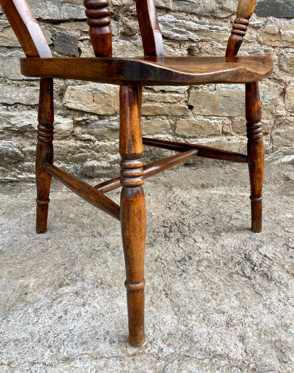 Victorian Elm Bar Back Windsor Chair View IV