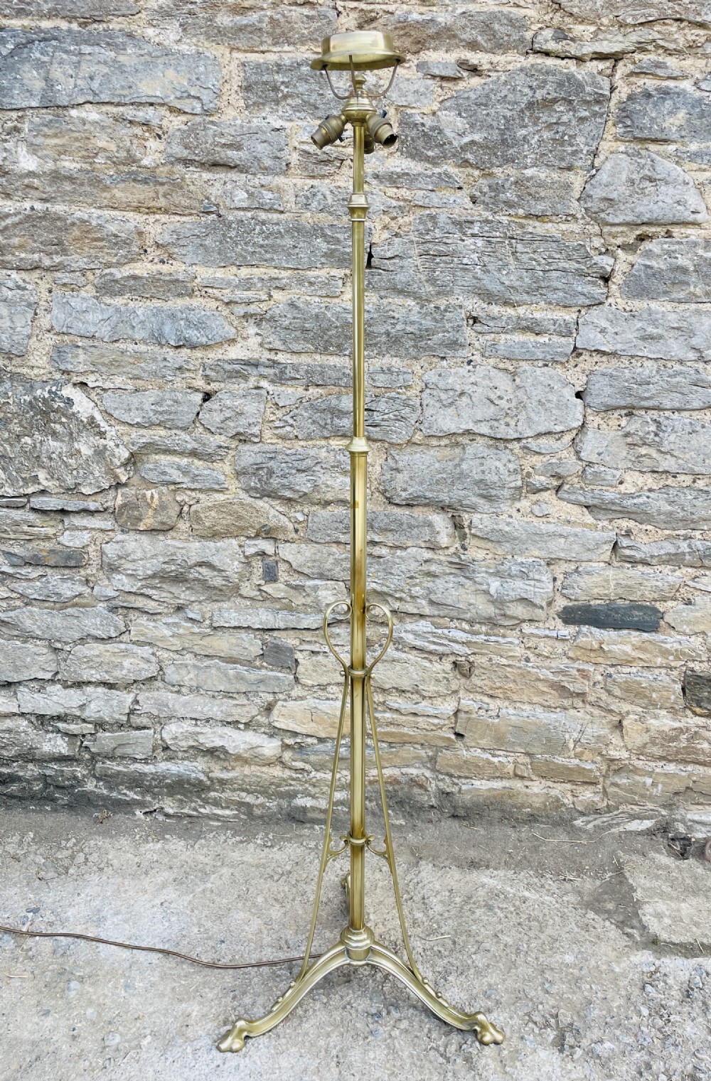 Victorian Brass Telescopic Standard Lamp