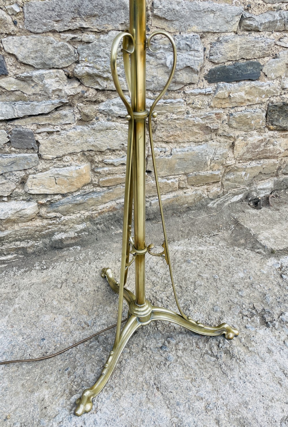 Victorian Brass Telescopic Standard Lamp View V