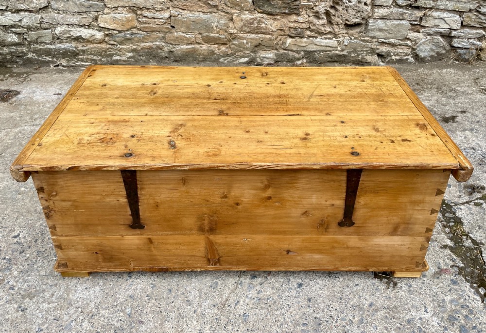 Large Antique Pine Box with Key View XII