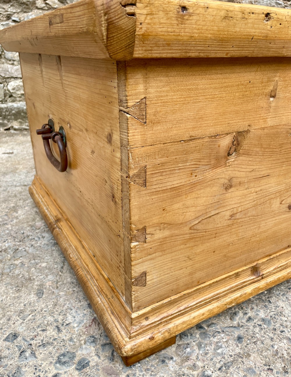 Large Antique Pine Box with Key View XVI