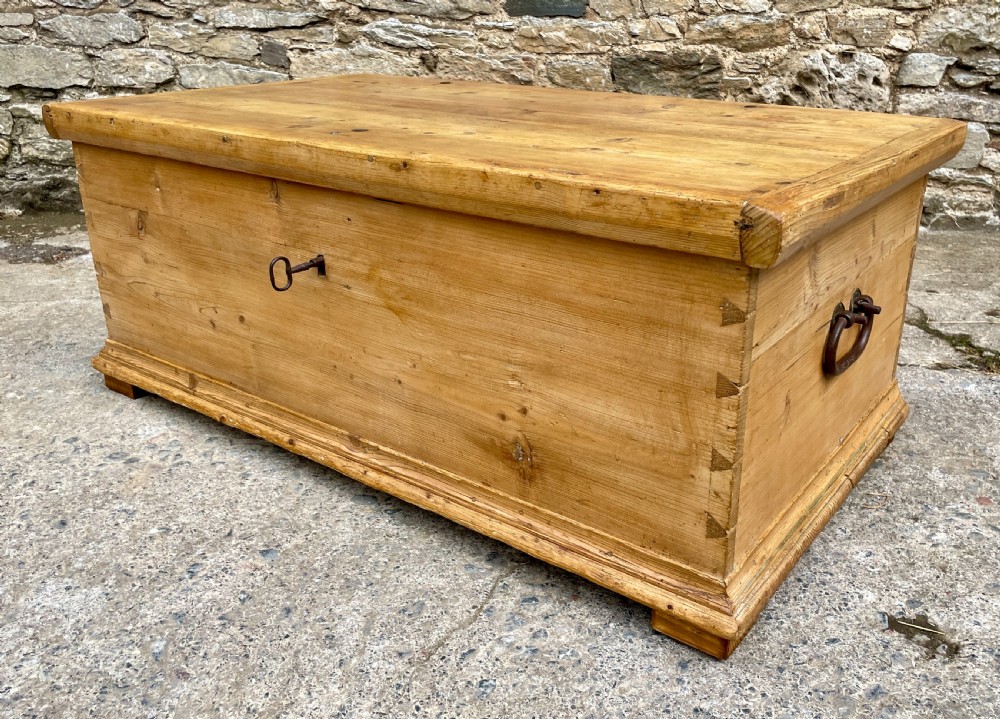 Large Antique Pine Box with Key View XIX