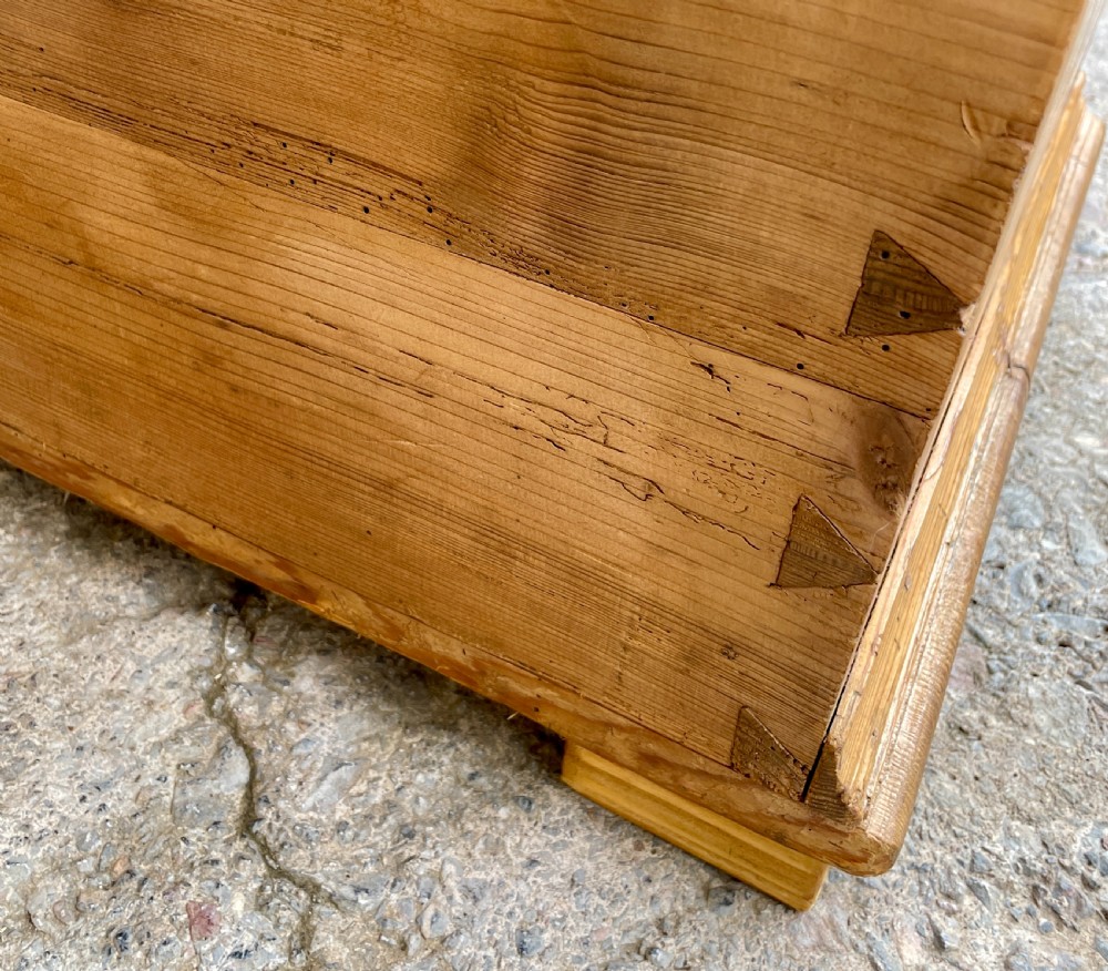 Large Antique Pine Box with Key View XXV