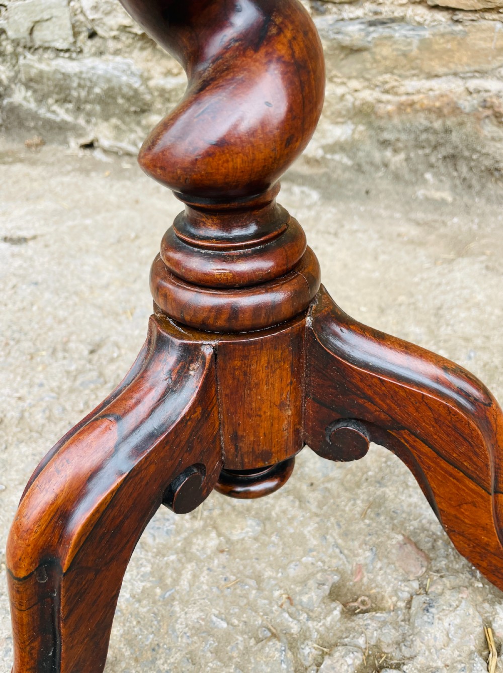 Victorian Rosewood Octagonal Lamp Table View X
