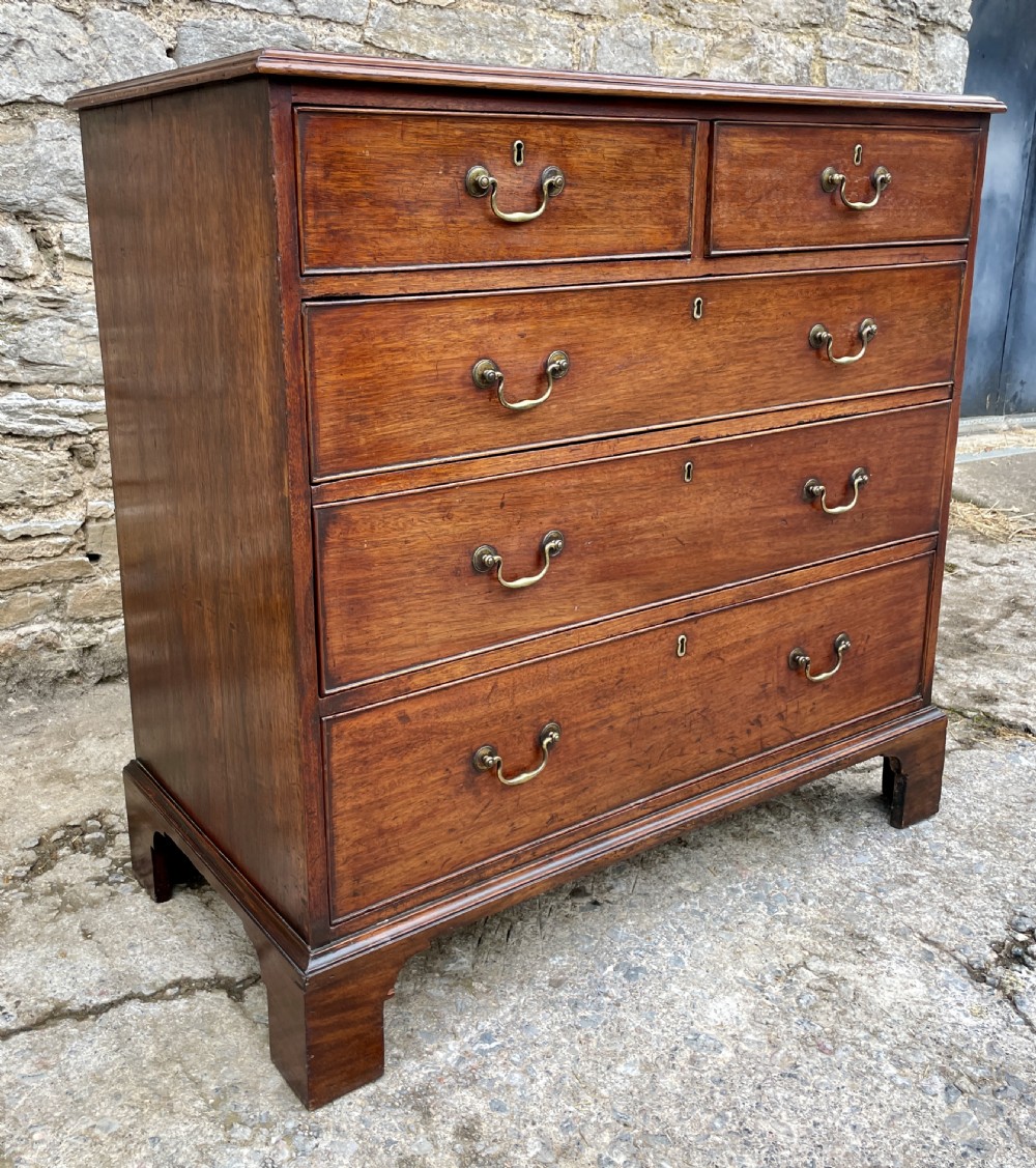 Georgian Mahogany Chest of Drawers View V