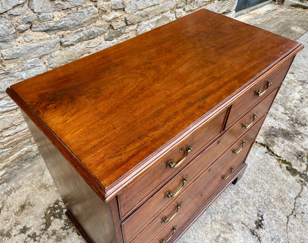 Georgian Mahogany Chest of Drawers View XIV