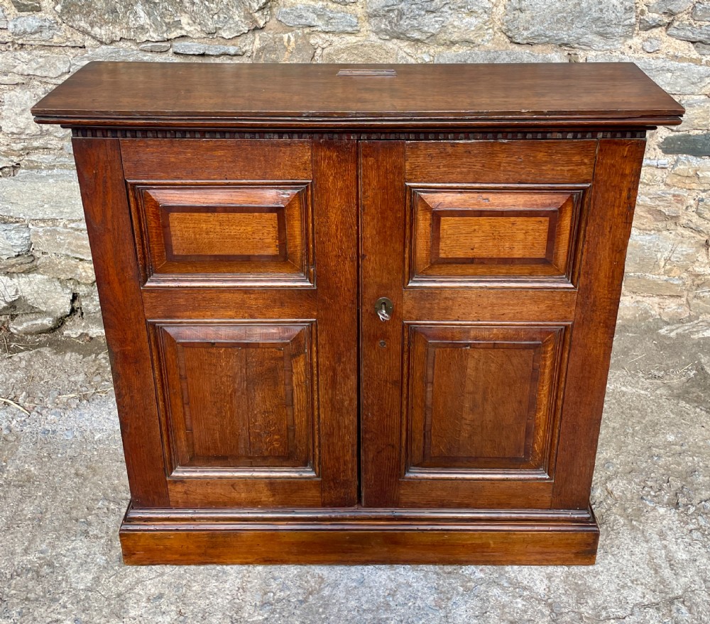 Georgian Oak Cupboard