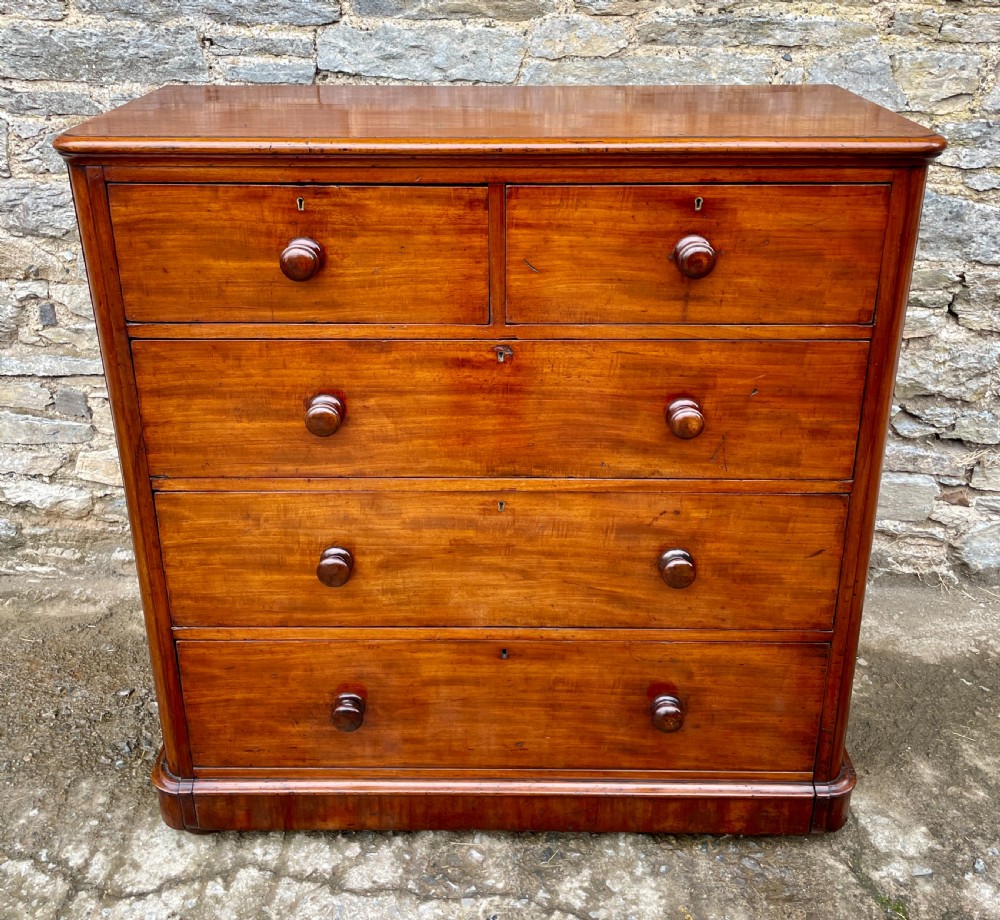 Large Victorian Mahogany Chest of Drawers View VI