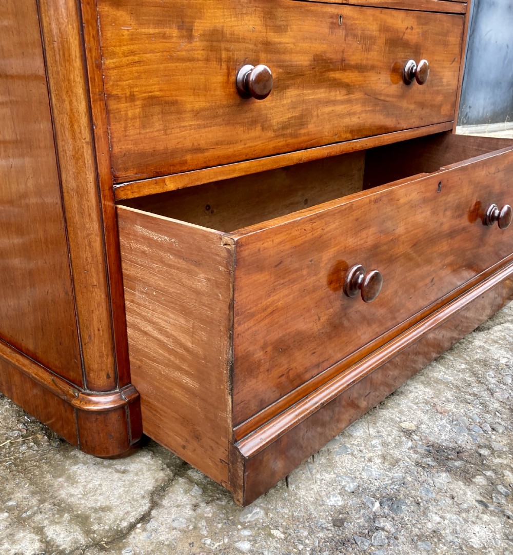 Large Victorian Mahogany Chest of Drawers View XII