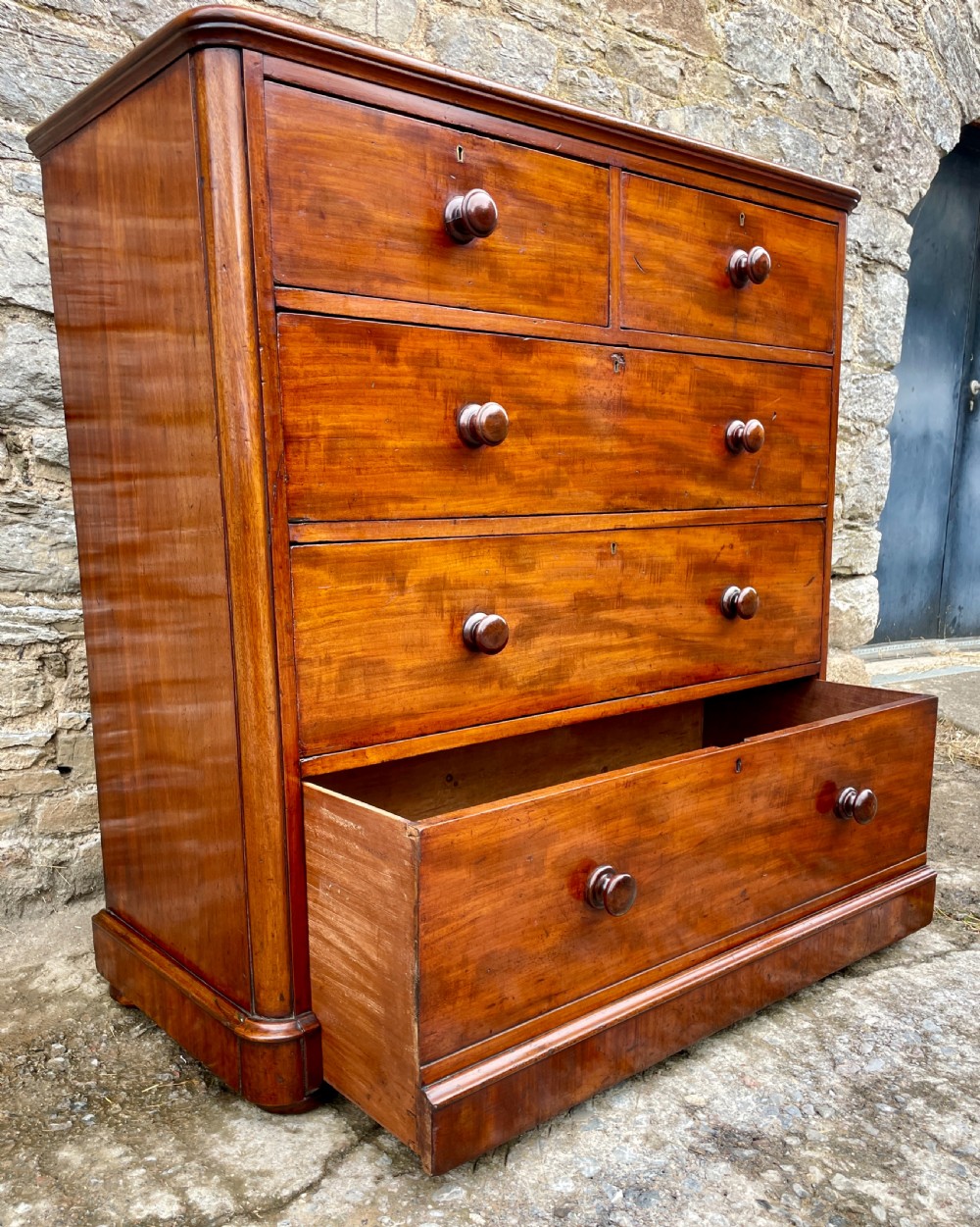 Large Victorian Mahogany Chest of Drawers View XIII