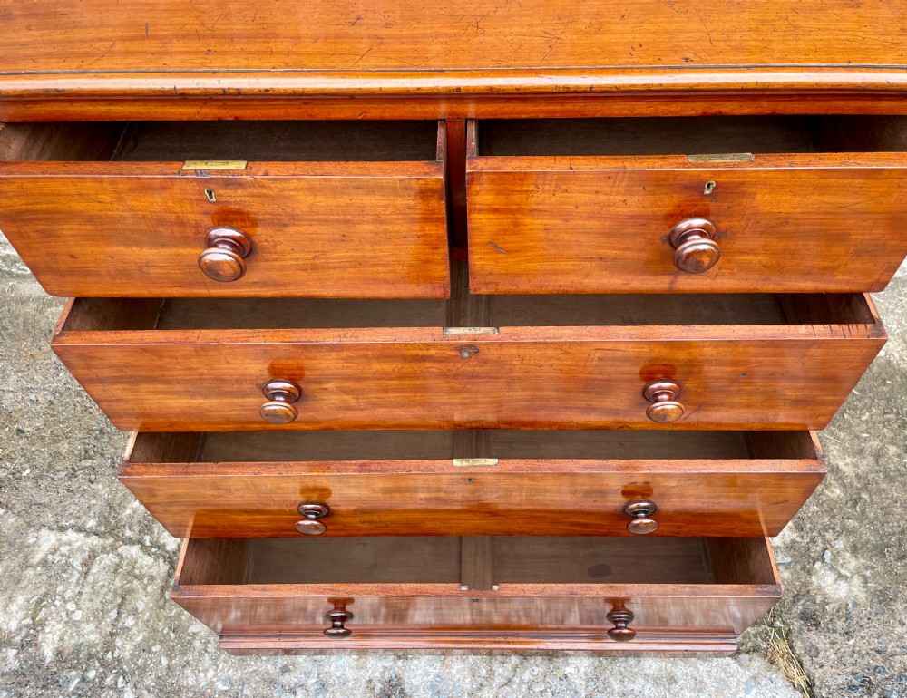 Large Victorian Mahogany Chest of Drawers View XIV