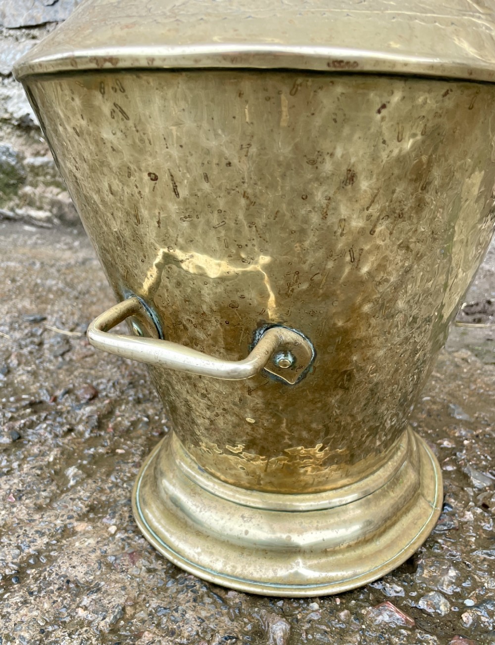Antique Arts and Crafts Style Brass Coal Scuttle View XIV