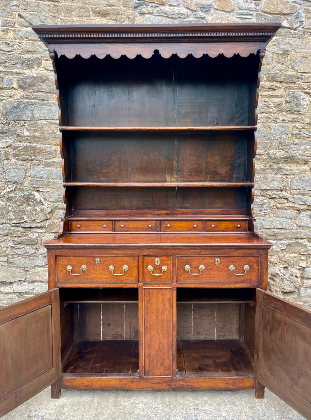 18th Century Style Welsh Oak Canopy Dresser View XI