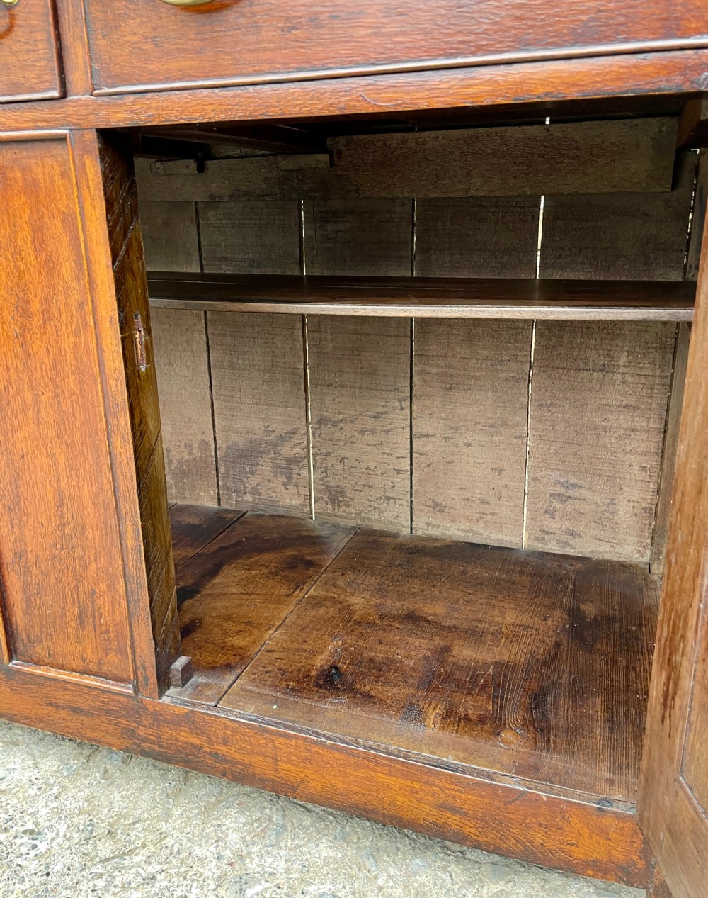18th Century Style Welsh Oak Canopy Dresser View XIII
