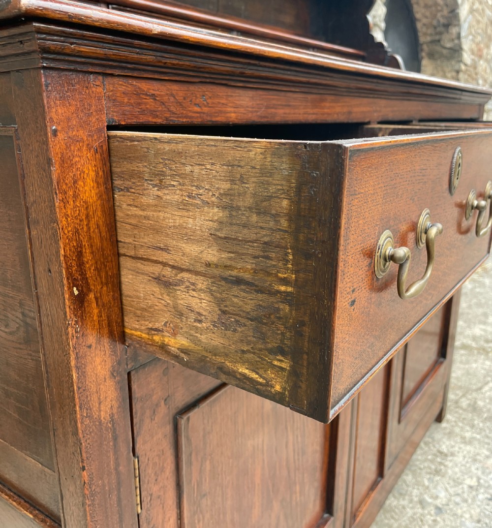 18th Century Style Welsh Oak Canopy Dresser View XV